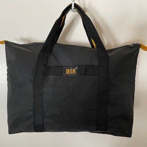Mens or Women"s Bill Blass Duffle Bag/Tote/Workout Bag